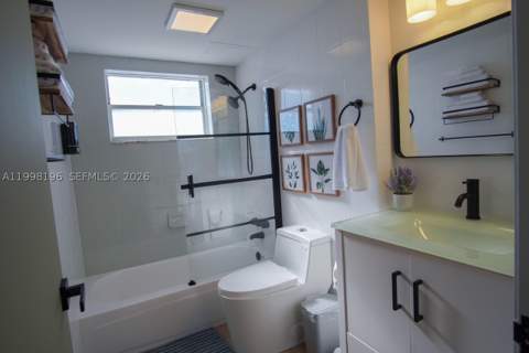7904 West Dr 501, North Bay Village FL - photo 15 of 16