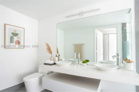 92 SW 3rd St 3512, Miami FL - photo 11 of 67