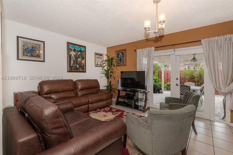 3 bedroom Townhouse at 17757 SW 141st Ct, Weitzer Serena Lakes Town, Miami — photo 4