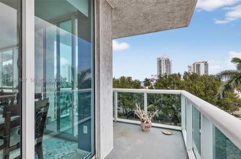 7910 Harbor Island Dr 406, North Bay Village FL - photo 20 of 52