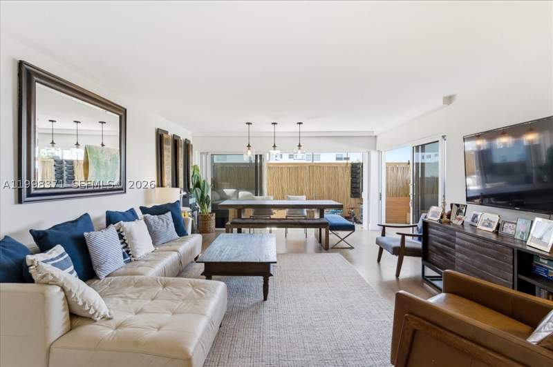 3 bedroom Condominium at 550 Ocean Drive 3H, Galen Breakers Condo, Key Biscayne — photo 3