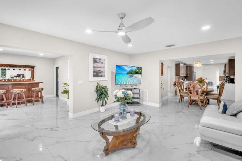 3 bedroom SingleFamilyResidence at 11490 W Biscayne Canal Road, Yancey Sub, Miami — photo 4
