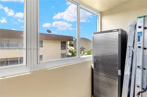 840 NW 87th Ave 405, Miami FL - photo 11 of 39