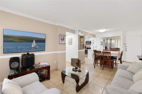 840 NW 87th Ave 405, Miami FL - photo 12 of 39