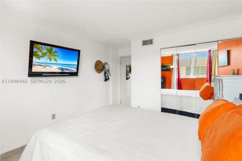 840 NW 87th Ave 405, Miami FL - photo 15 of 39