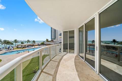 17555 Collins Ave 406, Sunny Isles Beach FL - photo 10 of 33