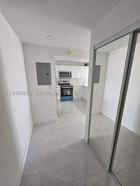 7125 Bay Dr 506, Miami Beach FL - photo 6 of 14