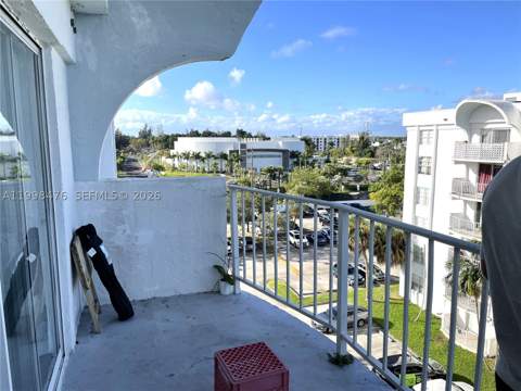 494 NW 165th St Rd C-601, Miami FL - photo 11 of 29