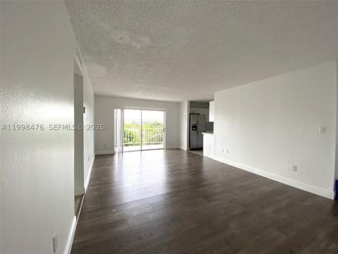 494 NW 165th St Rd C-601, Miami FL - photo 6 of 29