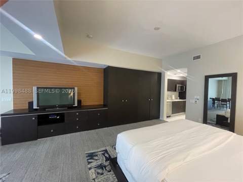 5300 NW 87th Ave 1103, Doral FL - photo 10 of 31