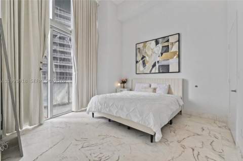 475 Brickell Ave 2209, Miami FL - photo 13 of 38