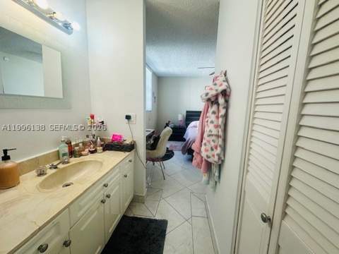 17878 N Bay Rd 307, Sunny Isles Beach FL - photo 24 of 27