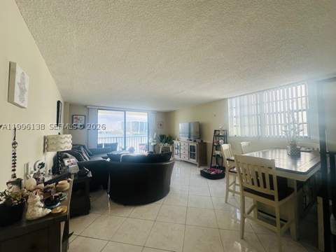 17878 N Bay Rd 307, Sunny Isles Beach FL - photo 6 of 27
