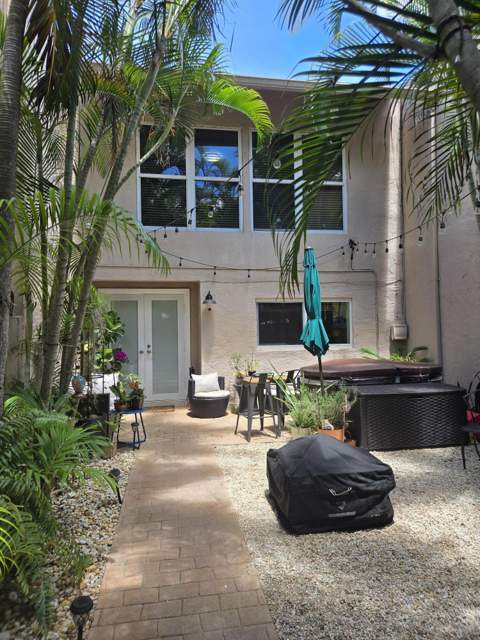8324 SW 103rd Avenue, Miami FL - photo 7 of 28