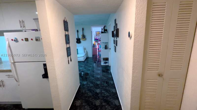 1 bedroom Condominium at 1900 W 68th St D207, Los Arboles Condo, Hialeah — photo 3