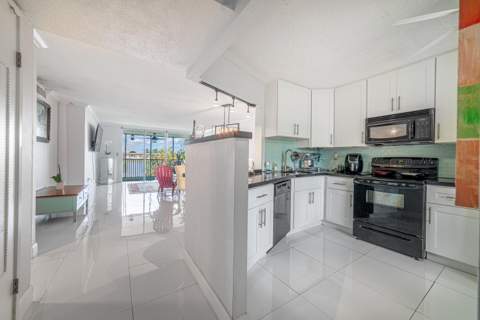 1660 NE 191st Street Unit 311, Miami FL - photo 7 of 27