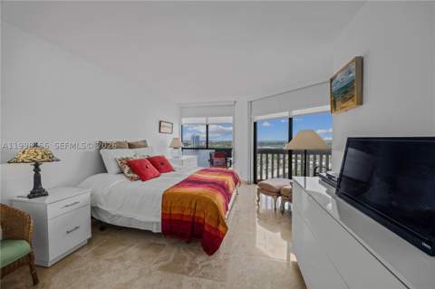 1000 W Island Blvd 1910, Aventura FL - photo 16 of 54