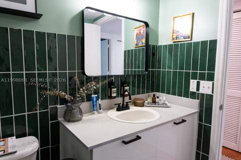 3180 SW 22nd Ter 1205, Miami FL - photo 9 of 19