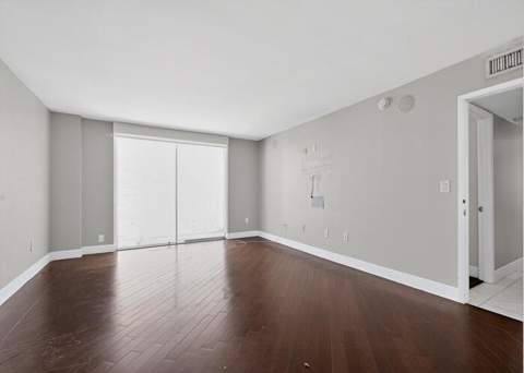 6061 Collins Avenue 23a, Miami Beach FL - photo 12 of 20