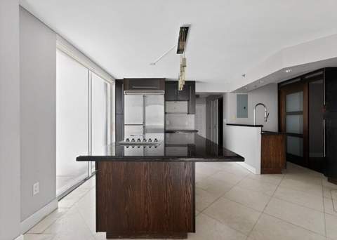 6061 Collins Avenue 23a, Miami Beach FL - photo 6 of 20