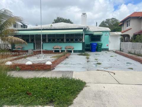 5934 NE 4th ct, Miami FL - photo 14 of 18