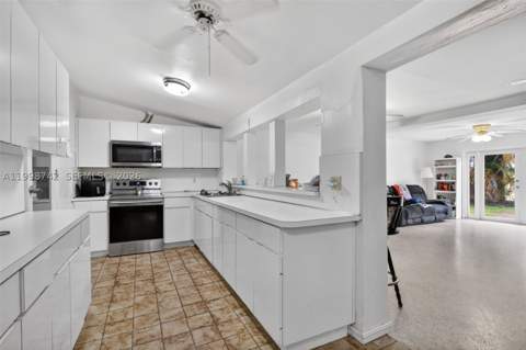 733 W 33rd St, Hialeah FL - photo 21 of 42