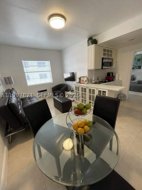 335 Ocean Dr 214, Miami Beach FL - photo 6 of 14