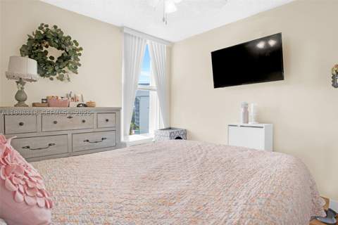 9682 Fontainebleau Blvd 503, Miami FL - photo 21 of 36