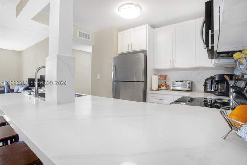 2 bedroom Condominium at 9682 Fontainebleau Blvd 503, Golfview Club Fontaineble, Miami — photo 5