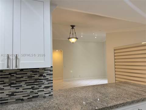 17268 NW 60th Ct, Hialeah FL - photo 8 of 31