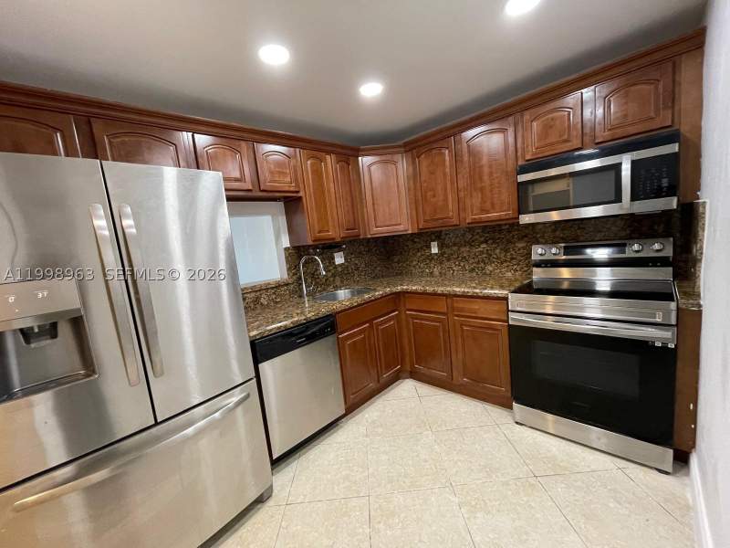1 bedroom Condominium at 9143 SW 77th Ave B105, Dadeland Place Condo, Miami — photo 3