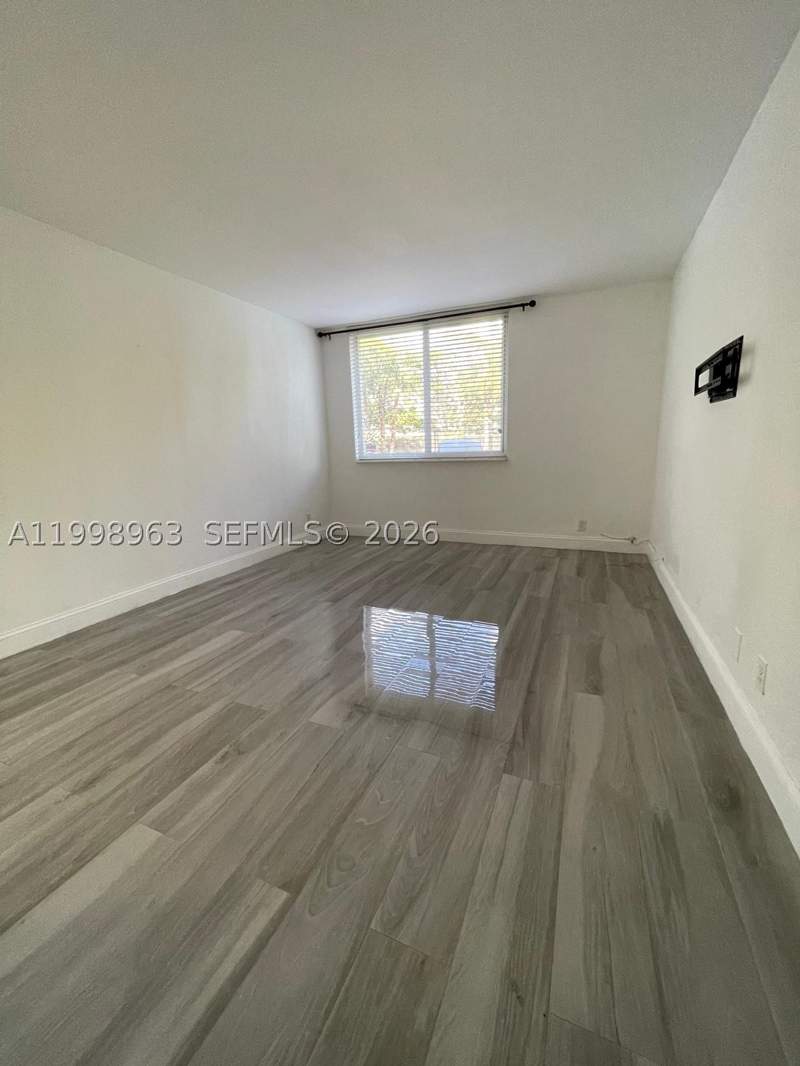 1 bedroom Condominium at 9143 SW 77th Ave B105, Dadeland Place Condo, Miami — photo 5