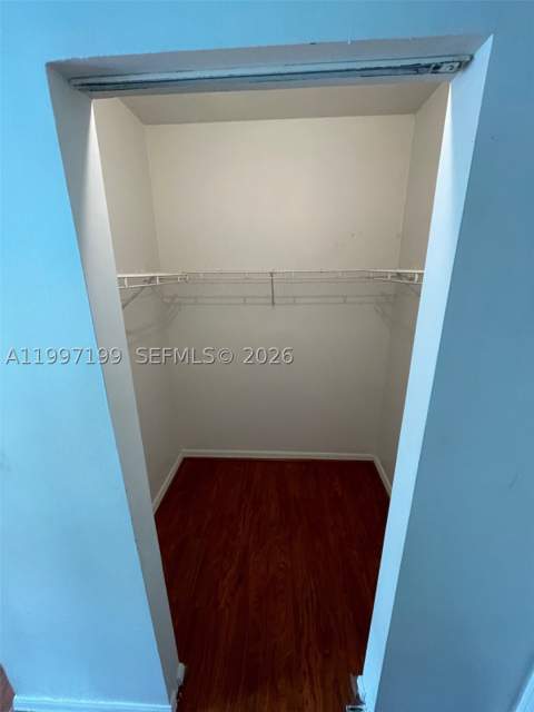 870 NE 212th Ter 3, Miami FL - photo 14 of 18