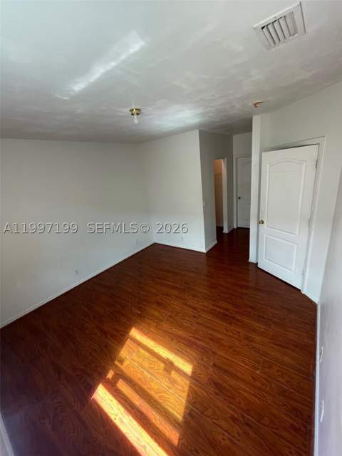 870 NE 212th Ter 3, Miami FL - photo 16 of 18