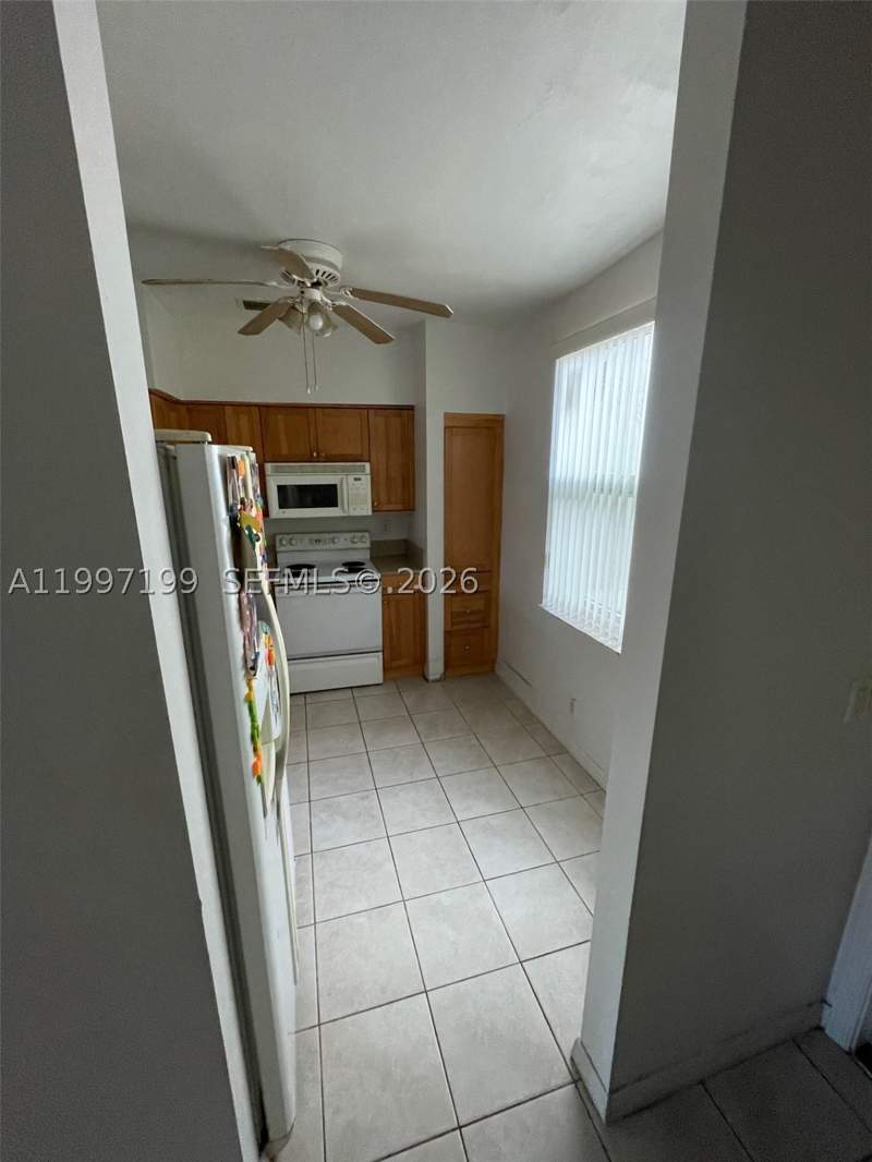 3 bedroom Condominium at 870 NE 212th Ter 3, Sierra Ridge Condo M-41, Miami — photo 3