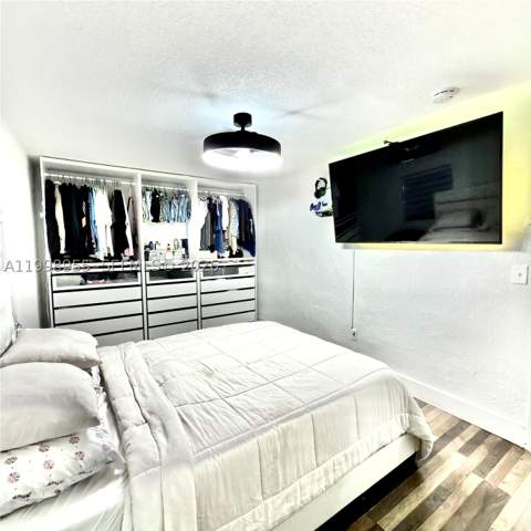 17710 SW 102nd Ave, Miami FL - photo 12 of 29