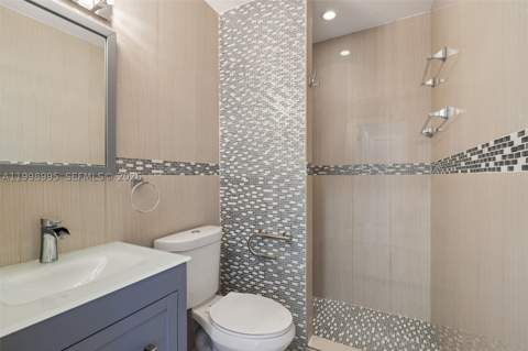 1682 NE 124th Ln, North Miami FL - photo 14 of 52