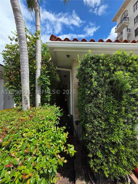345 Malaga Ave, Coral Gables FL - photo 17 of 58
