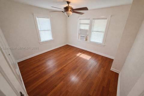 777 NE 144th St, North Miami FL - photo 10 of 22