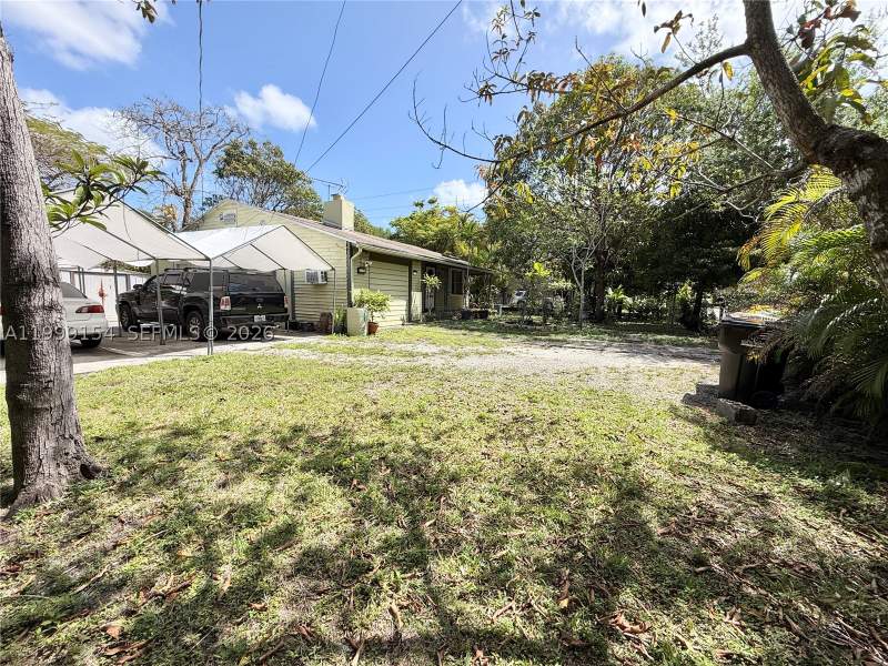 2 bedroom SingleFamilyResidence at 777 NE 144th St, Sunny Acres, North Miami — photo 3