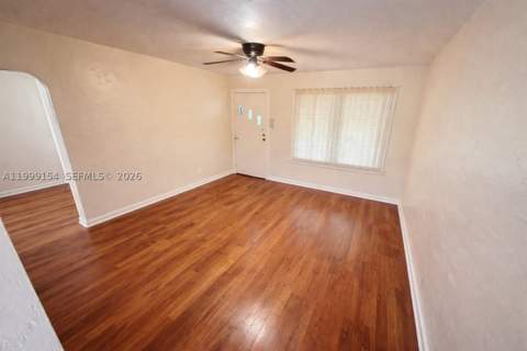 777 NE 144th St, North Miami FL - photo 6 of 22