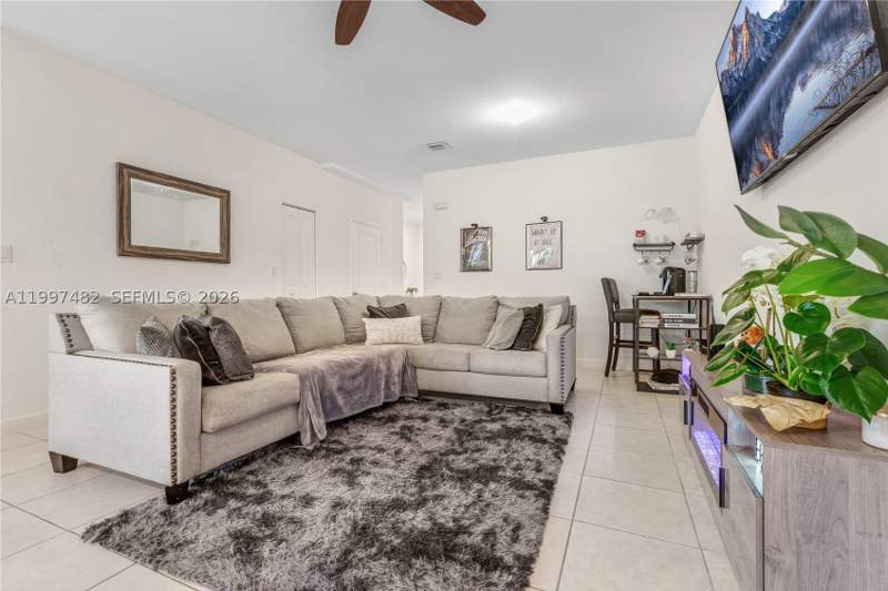 3 bedroom SingleFamilyResidence at 25354 SW 108th Ave, Allapattah Gdns, Homestead — photo 3