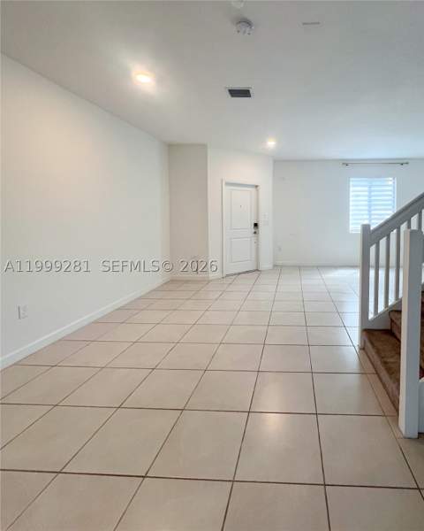 20800 NE 5th Ct, Miami FL - photo 7 of 28