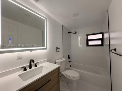 1261 NW 45th St, Miami FL - photo 8 of 77