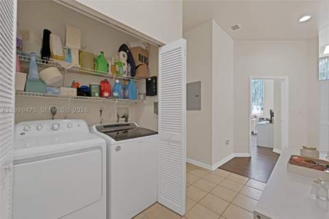 19501 W Country Club Dr 208, Aventura FL - photo 6 of 26