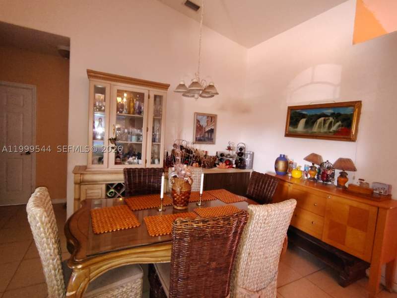 3 bedroom SingleFamilyResidence at 7736 NW 197 Ln, North Palm Estate, Hialeah — photo 4