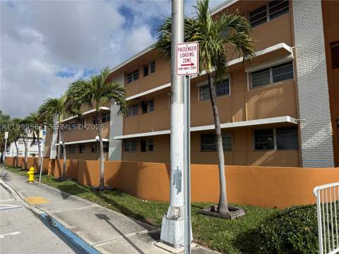 3881 W Flagler St 319, Miami FL - photo 7 of 10