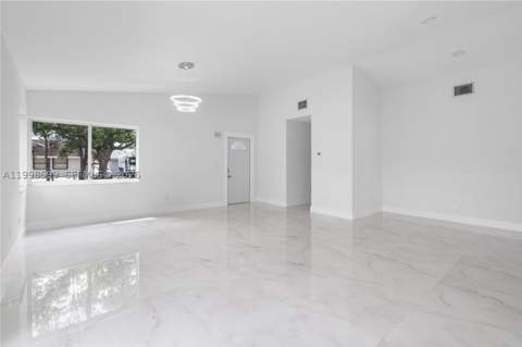 16345 SW 303rd St, Homestead FL - photo 11 of 19