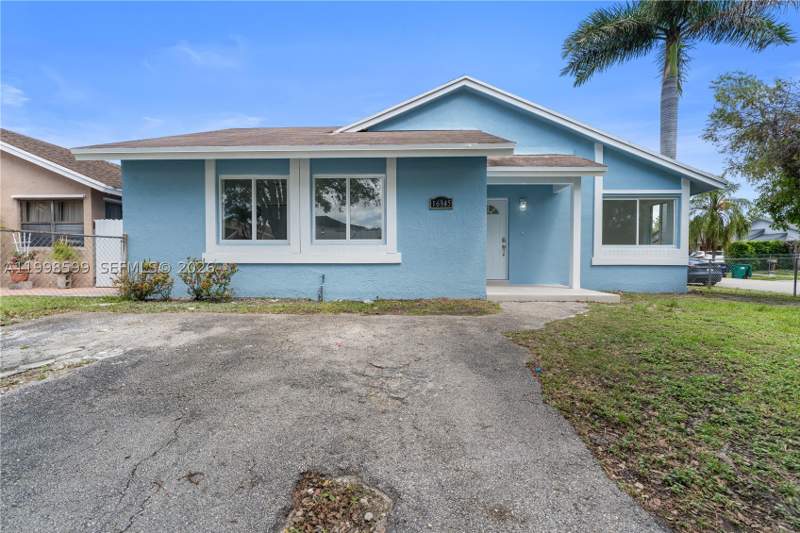 4 bedroom SingleFamilyResidence at 16345 SW 303rd St, Pine Needles Homes, Homestead — photo 2