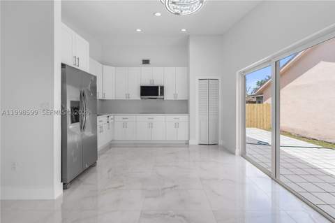 16345 SW 303rd St, Homestead FL - photo 8 of 19